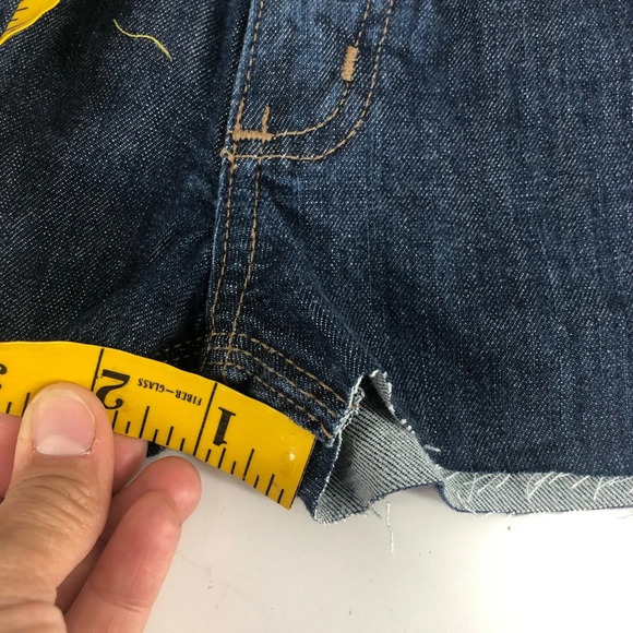 Carhartt cut offs 28.  1 inch inseam - Picture 4 of 5